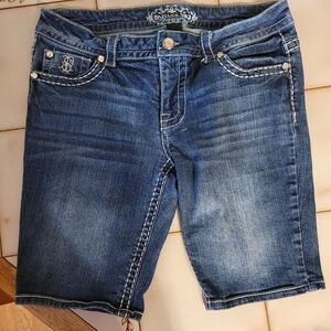 Paisley Sky long blue jean shorts sz.10